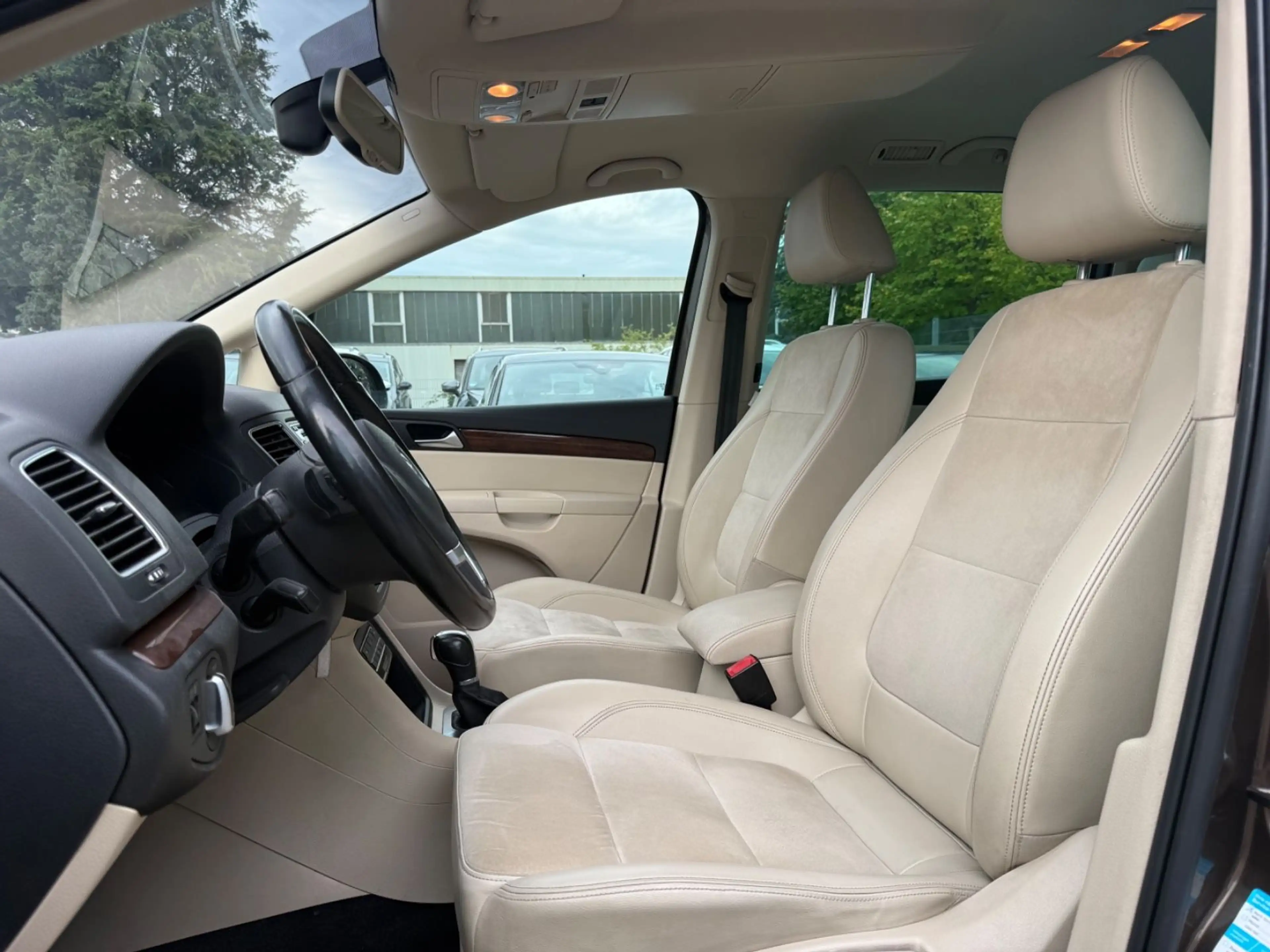 Volkswagen Sharan Highline 2.0 TDI*DSG*7-Sitz*E-Türe*NAVI — photo 6