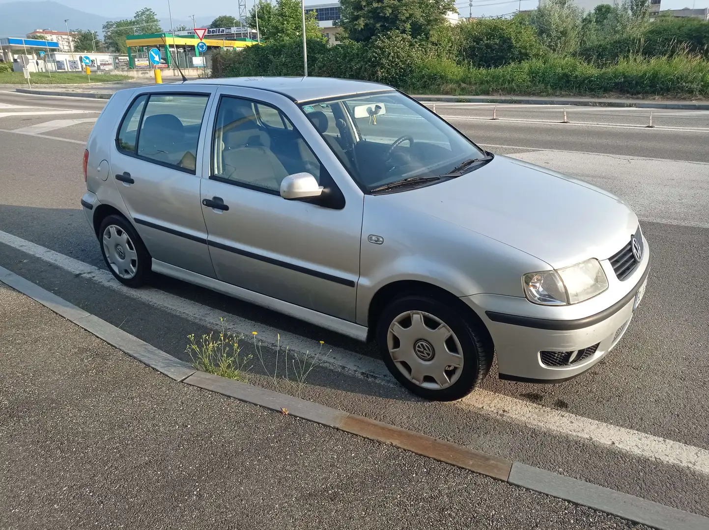 Volkswagen Polo Polo III 1999 5p 1.4 Comfortline Air Argent - 2