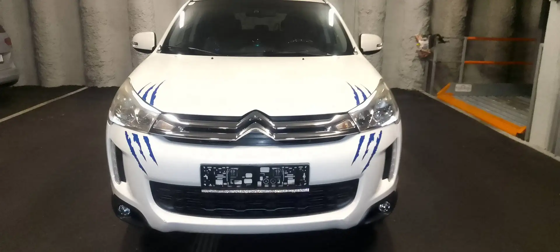 Citroen C4 Aircross C4 Aircross 1,6 2WD Seduction Seduction Weiß - 1