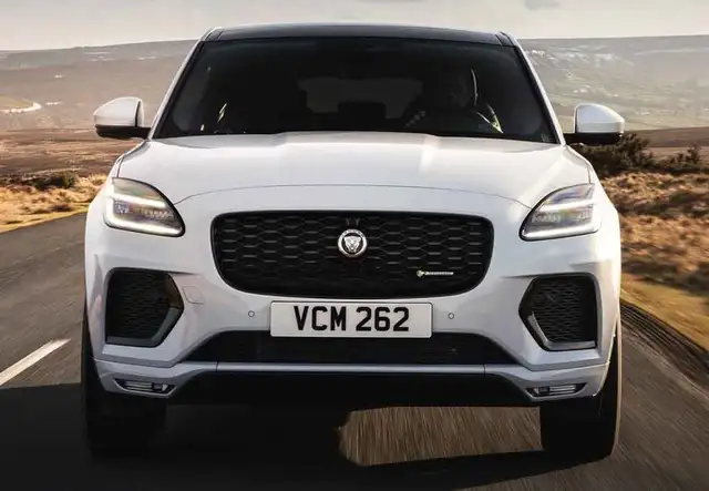 Jaguar E-Pace 2.0D I4 SE 163