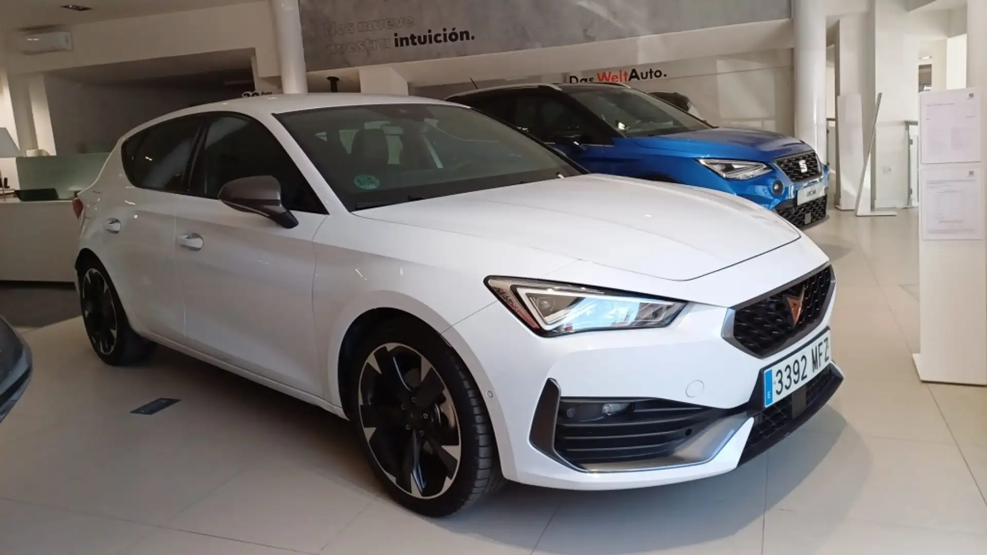 CUPRA Leon 1.5 TSI 110Kw bijela - 1