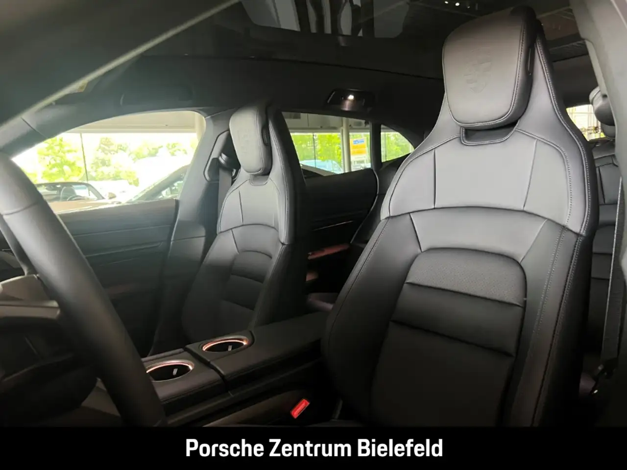 Porsche Taycan 4 Cross Turismo BOSE Performancebatterie+ 12
