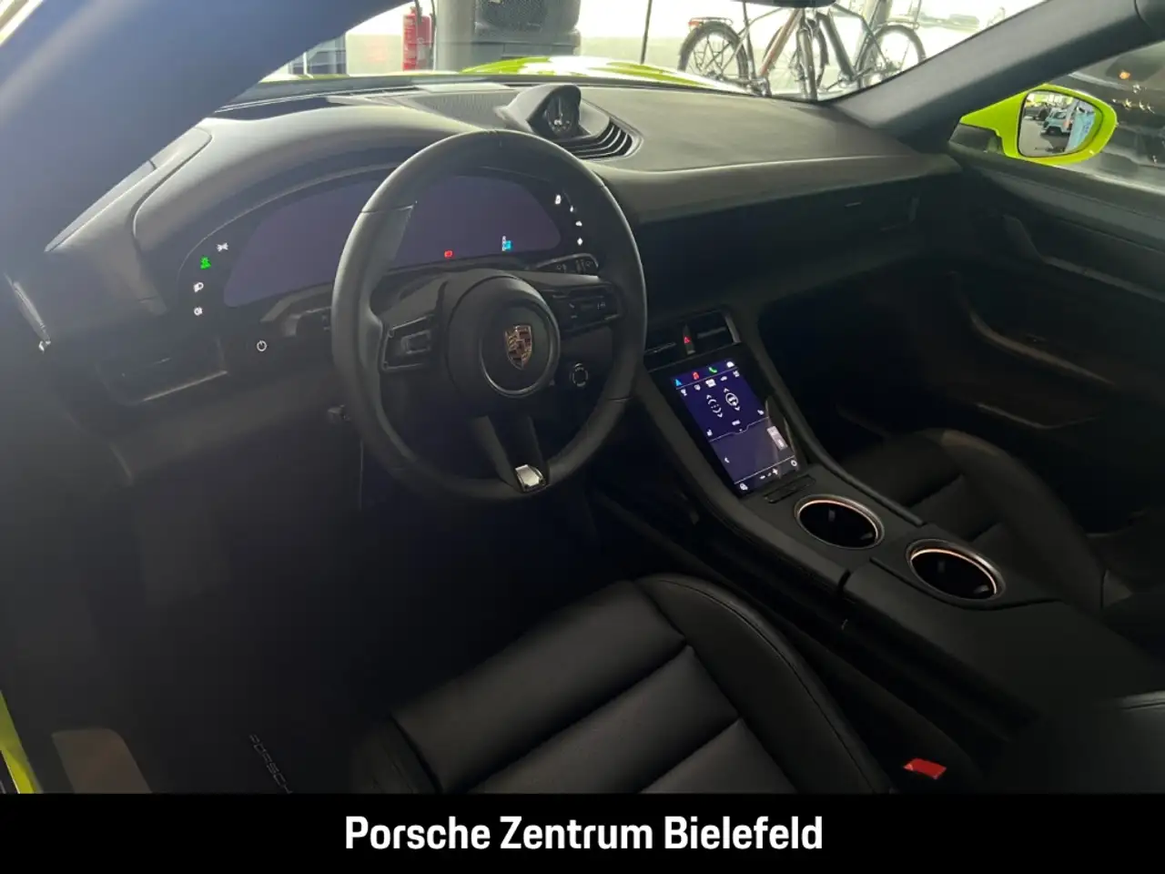 Porsche Taycan 4 Cross Turismo BOSE Performancebatterie+ 11
