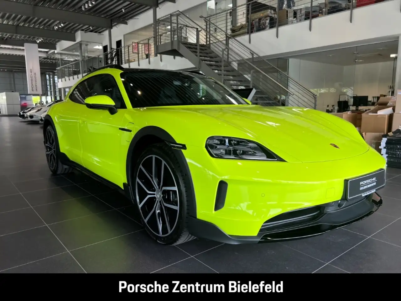 Porsche Taycan 4 Cross Turismo BOSE Performancebatterie+ 8