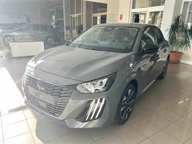 Peugeot 208 view 3