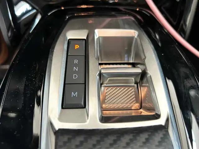 Peugeot 208 view 15