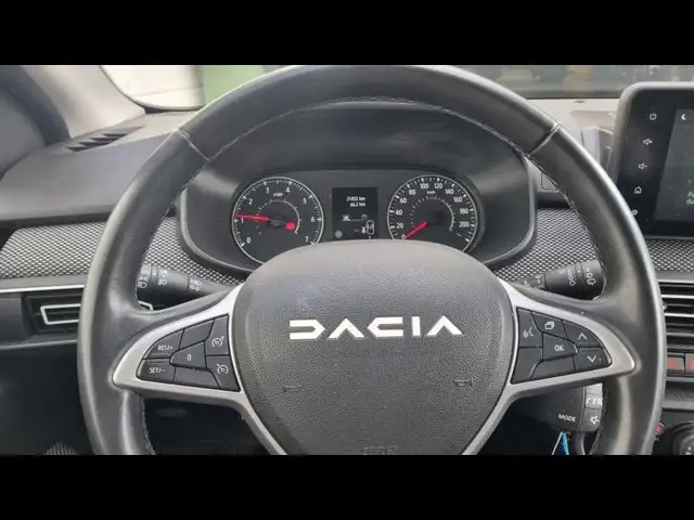 Dacia Sandero view 11