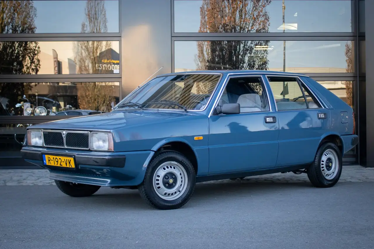 Lancia Delta 1.3 5-speed | 1983 | 83.501 km | Originele staat, foto 6