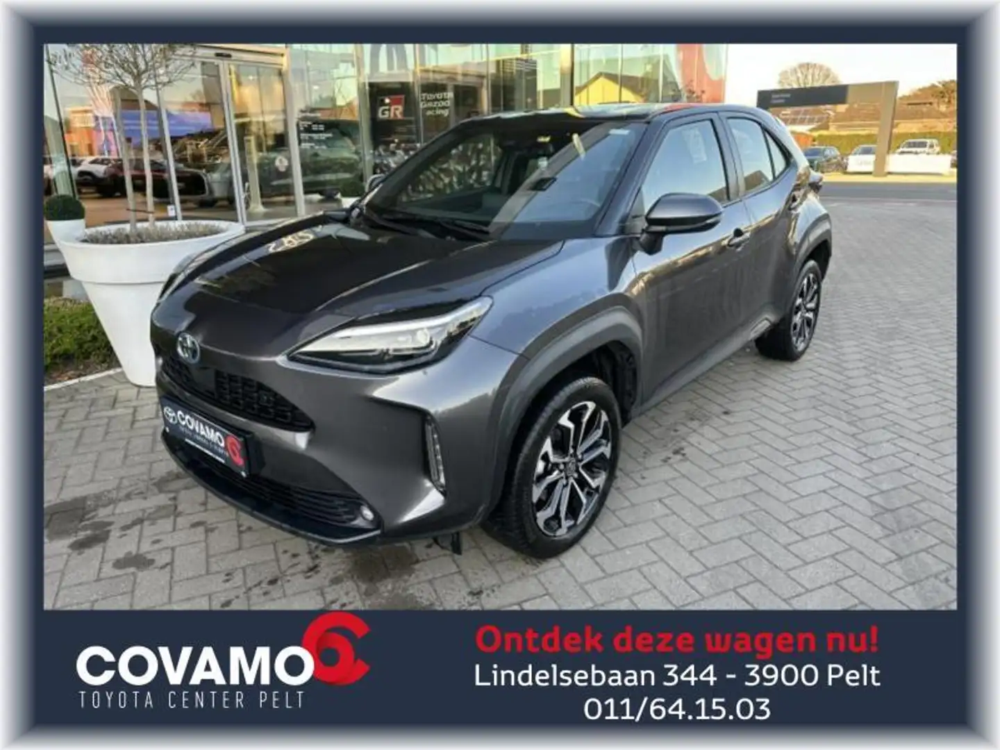 Toyota Yaris Cross Dynamic Plus Grijs - 1