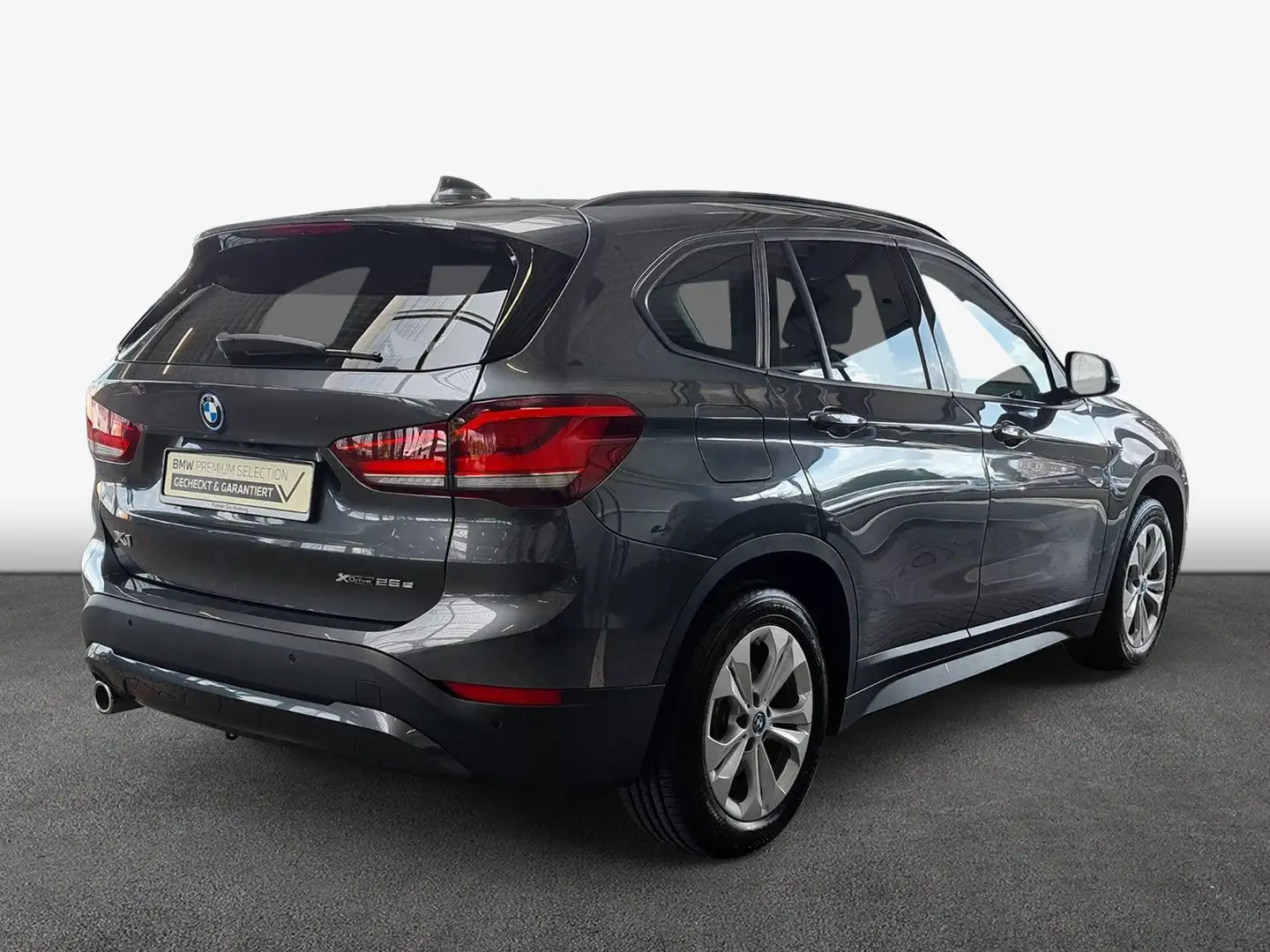 BMW X1 xDrive25e Advantage DAB LED RFK Navi AHK Shz. uvm. Сірий - 2