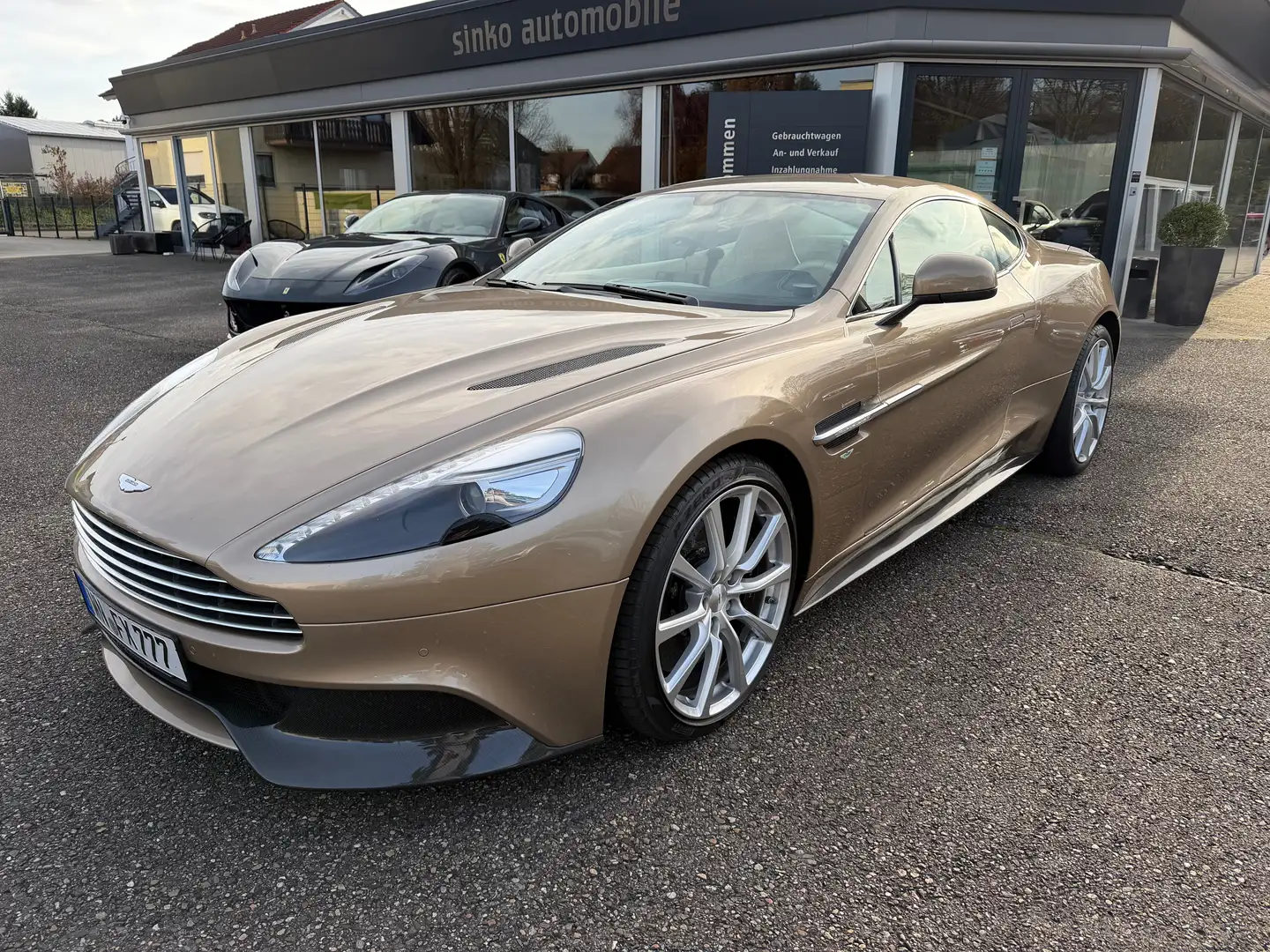 Aston Martin Vanquish Vanquish Coupe*2+2 One77 B&O Ceramic Carbon Exclus Beige - 1