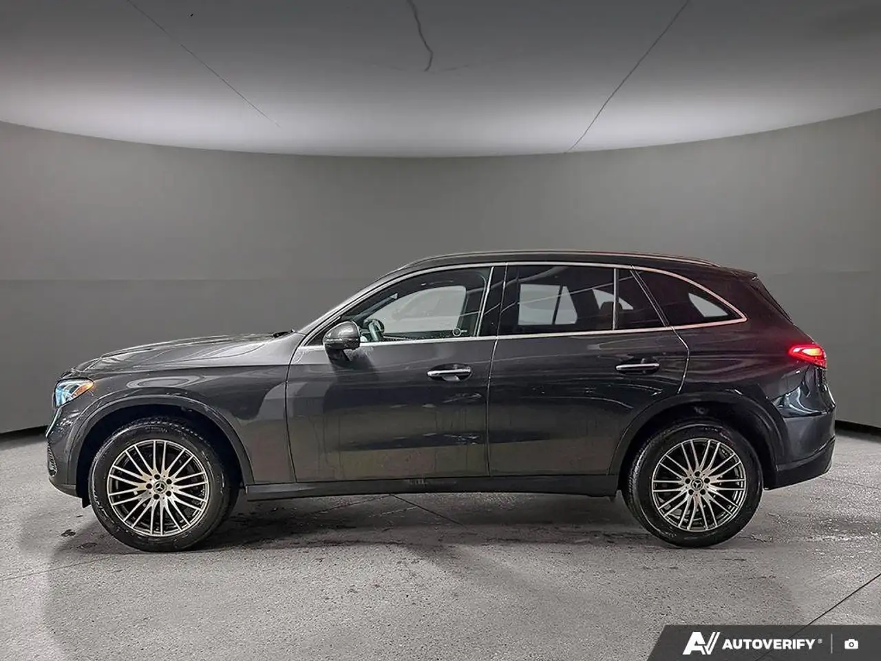 Mercedes-Benz GLC снимка Mercedes-Benz GLC