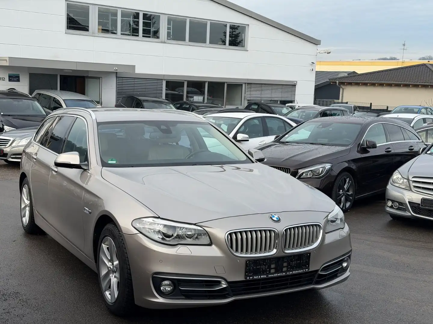 BMW 530 5 Touring 530 d xDrive*NEU*TÜV*NAVi* gepfleg Silber - 1