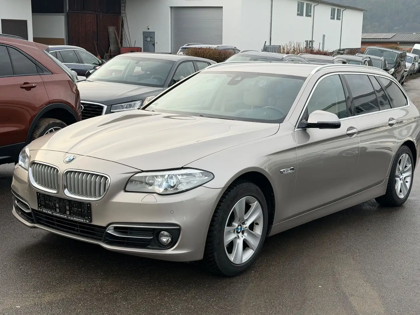 BMW 530 5 Touring 530 d xDrive*NEU*TÜV*NAVi* gepfleg Silber - 2