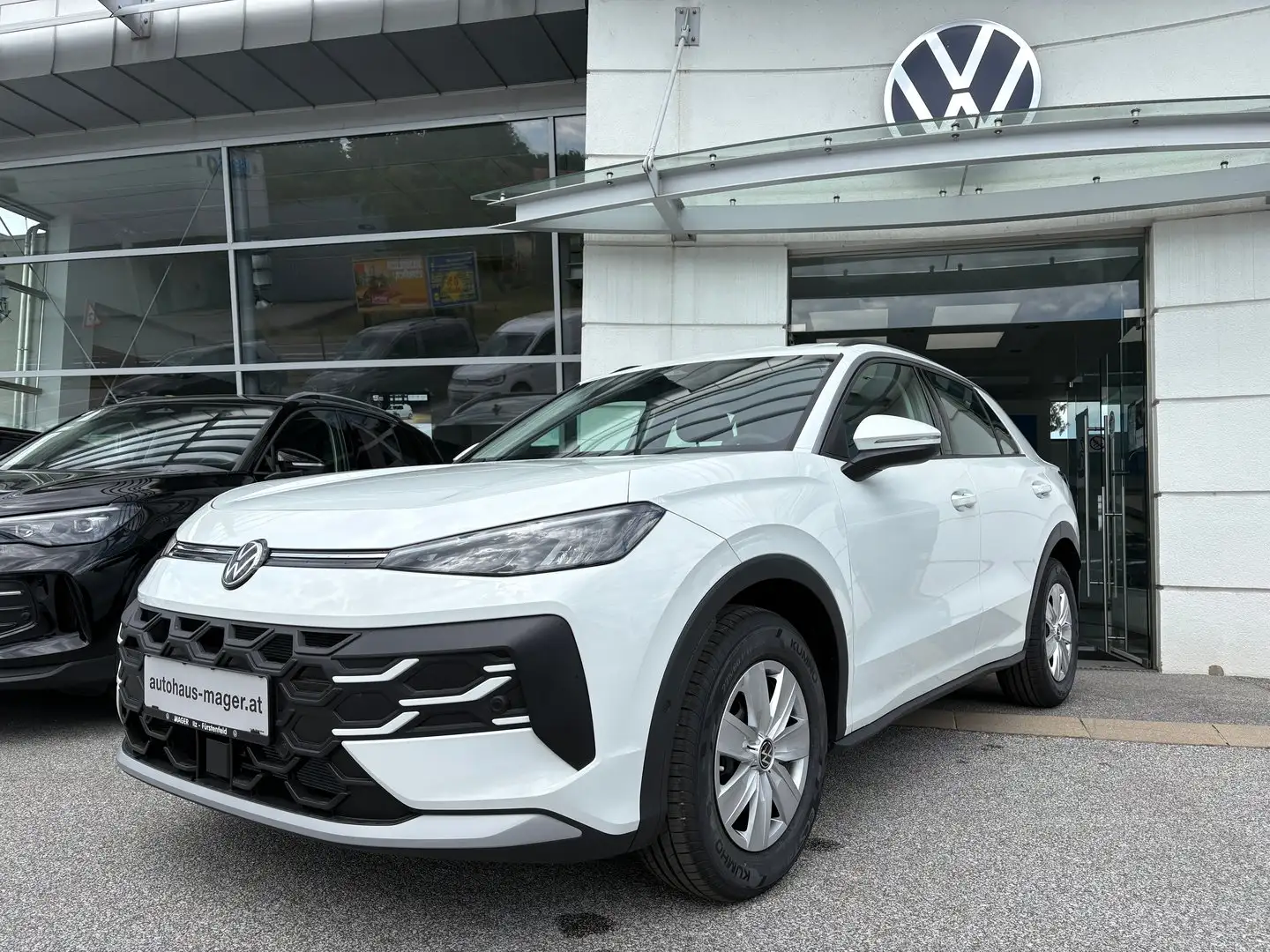 Volkswagen T-Roc 4Me eTSI DSG Weiß - 1