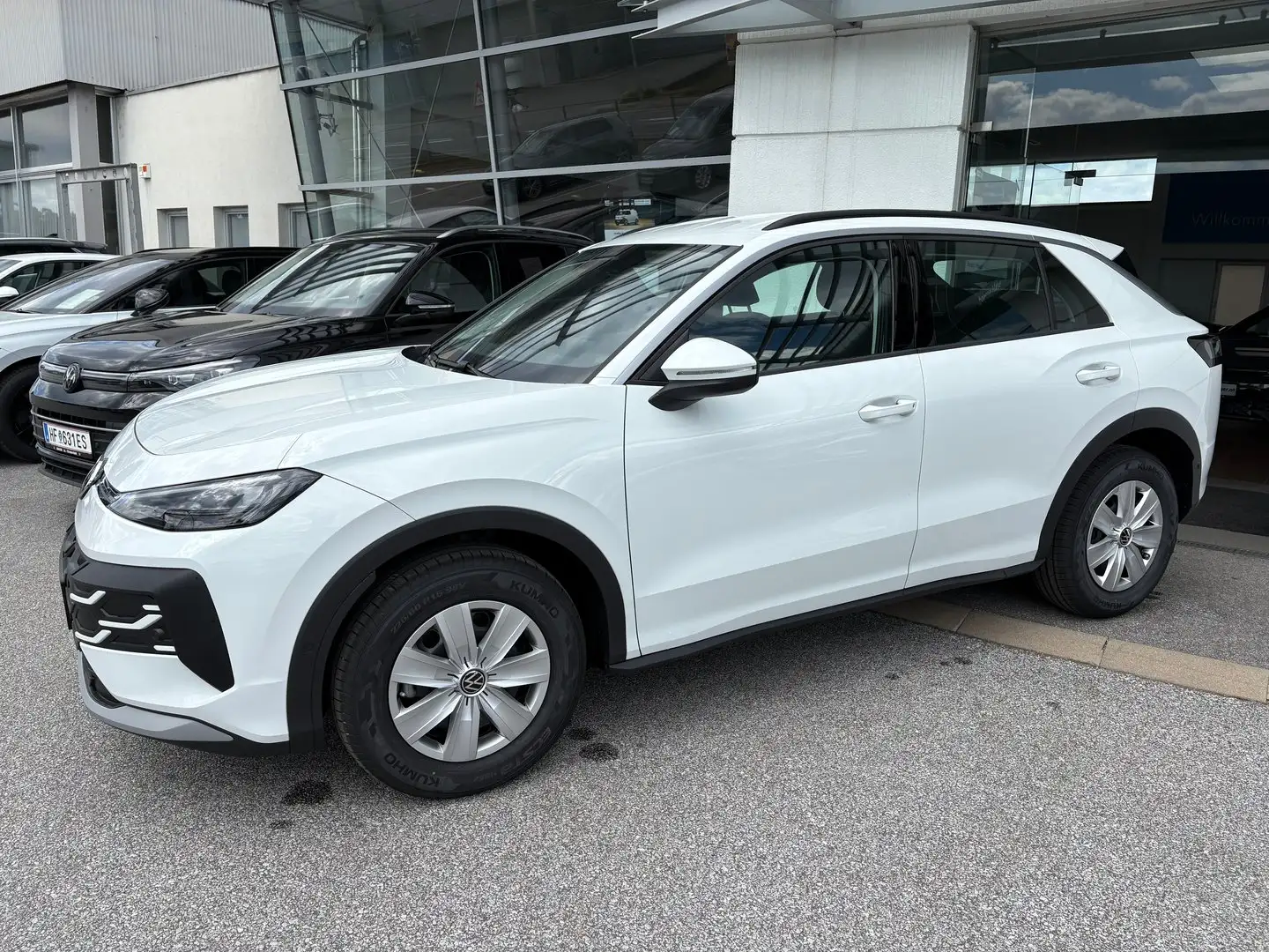 Volkswagen T-Roc 4Me eTSI DSG Weiß - 2