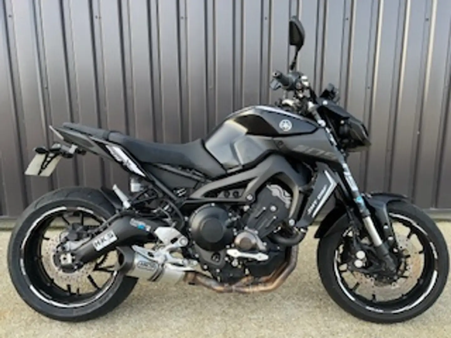Yamaha MT-09 Schwarz - 1