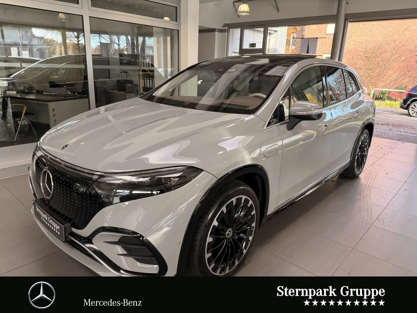 Mercedes-Benz EQS SUV EQS 580 4M SUV AMG AHK,Pano,Hyper,HAL,FahrAssist Gris - 2