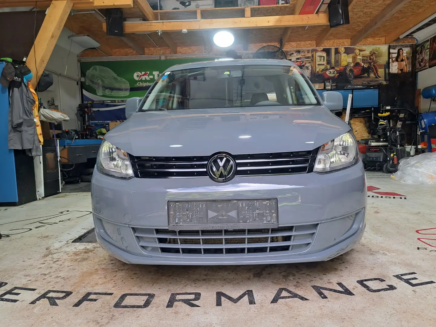 Volkswagen Caddy Kombi 1,6 TDI DPF - 1
