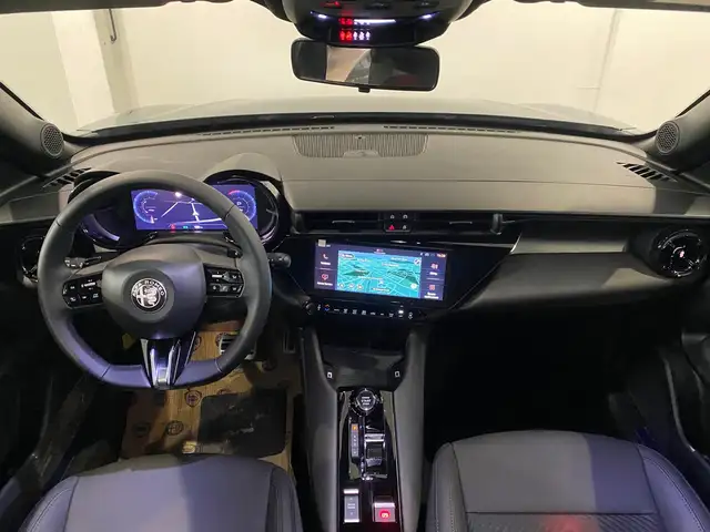 Alfa Romeo Junior view 8