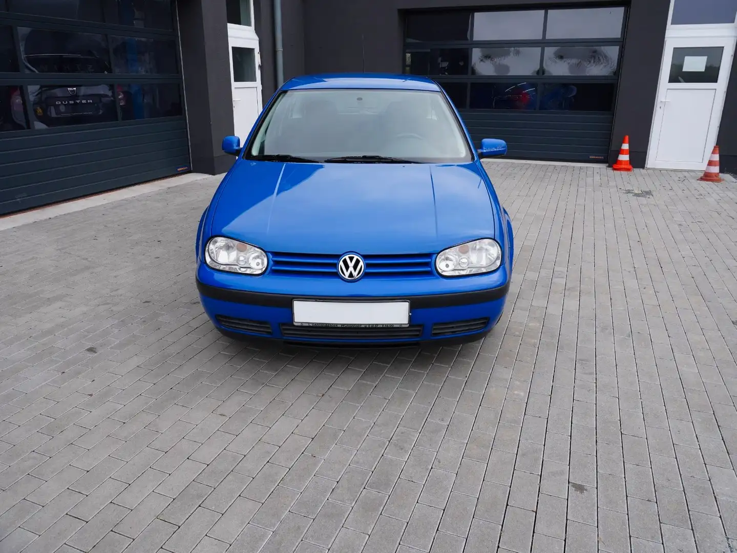 Volkswagen Golf 1.4 Basis Blau - 2