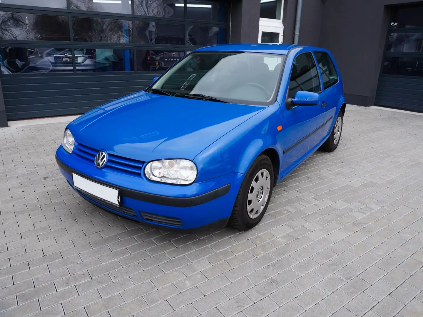 Volkswagen Golf 1.4 Basis Blau - 1