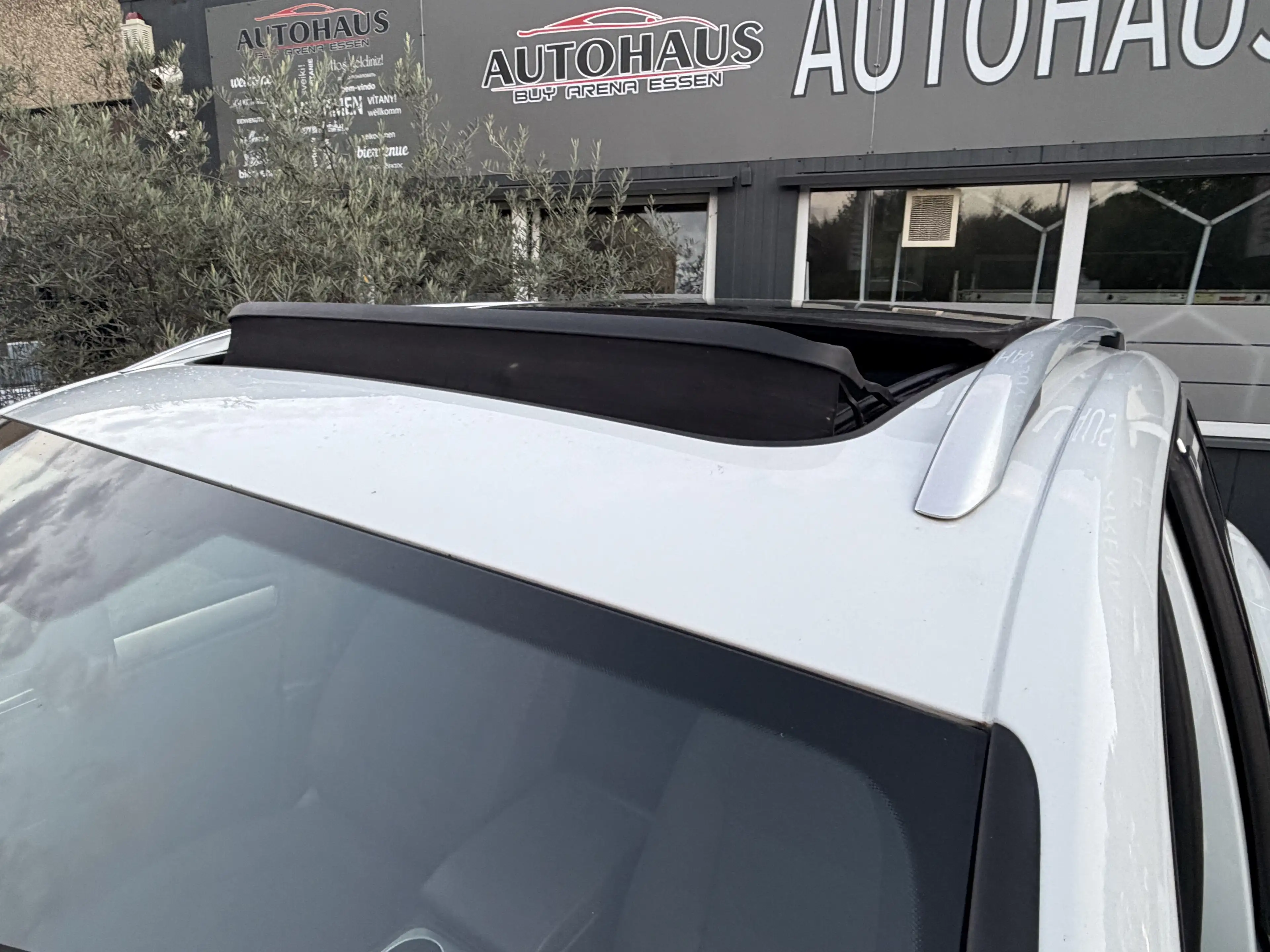 Volkswagen Touareg R-Line V6 TDI BMT 4Motion SCR Automatik 2.H Weiss — photo 15