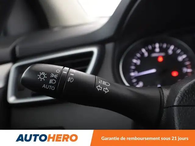 Nissan Qashqai view 25