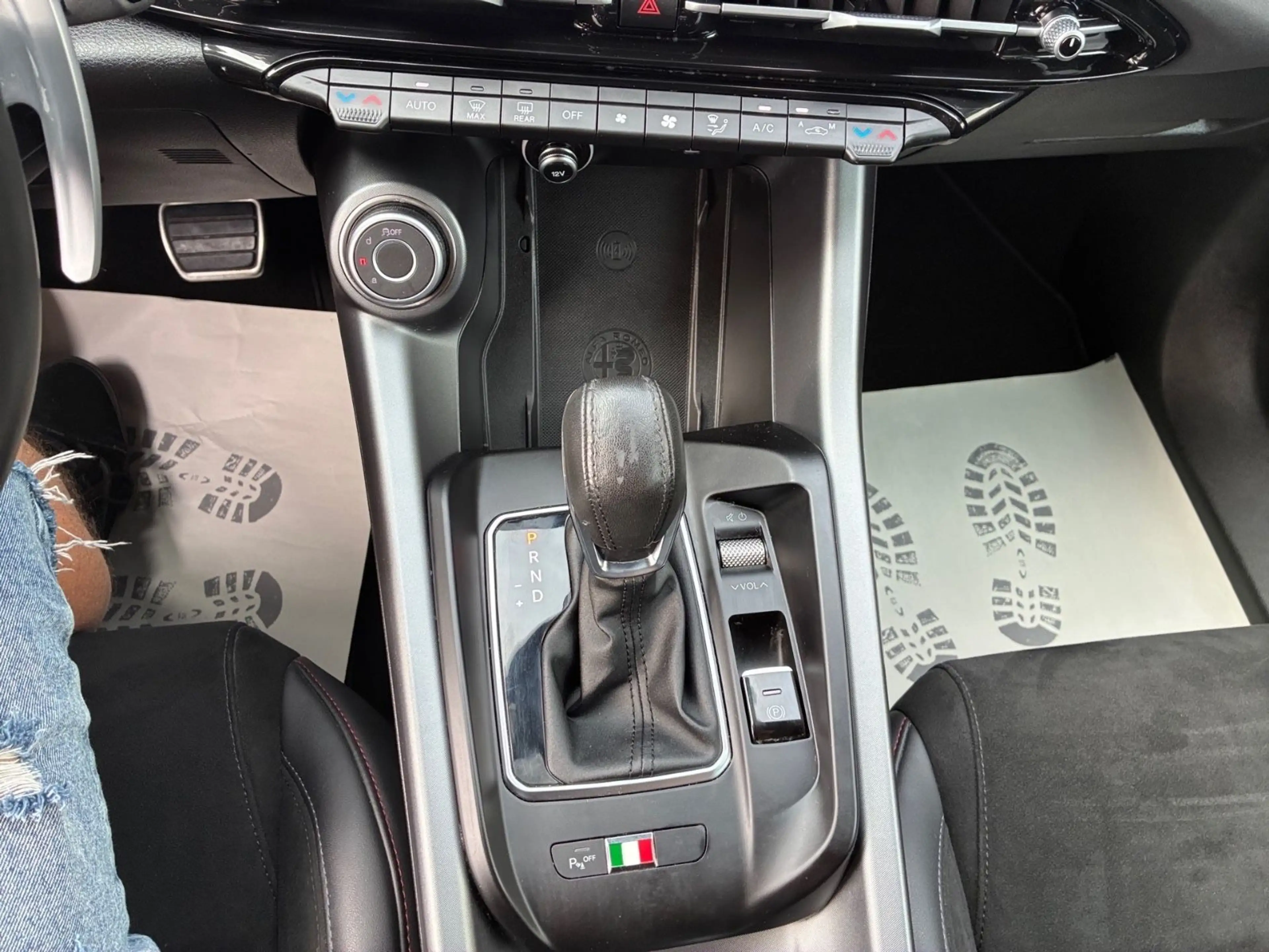 Alfa Romeo Tonale Edizione Speciale Klima 1.5 Navi — photo 9