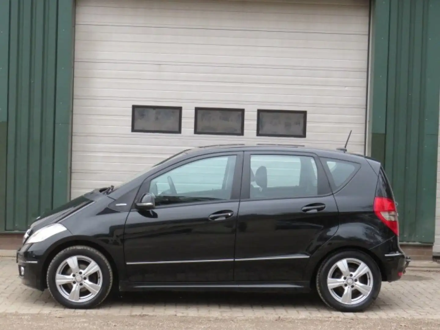 Mercedes-Benz A 160 160 BL.E.BNSCL AVAN. Zwart - 1
