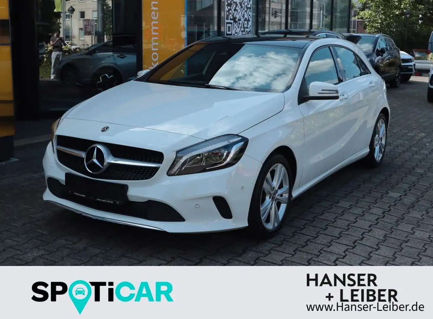 Mercedes-Benz A 180 A -Klasse Urban MT6, Schiebedach, Navi Wit - 1