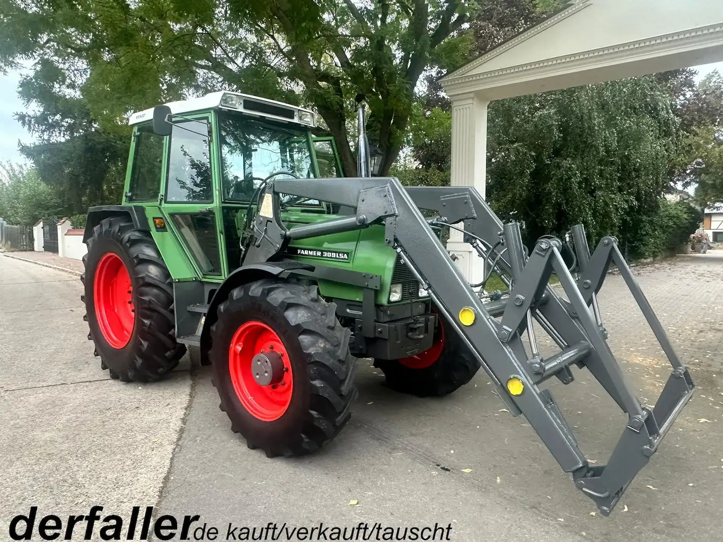 Autres Farmer 309 mit Frontlader Vert - 1