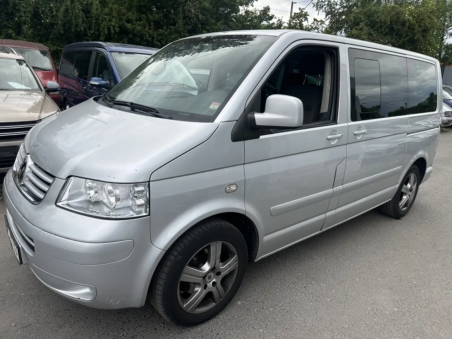 Volkswagen T5 Multivan CRUISE 2,5 TDI KLIMA STANDHEIZUNG NAVI ALU TEMPO Argento - 1