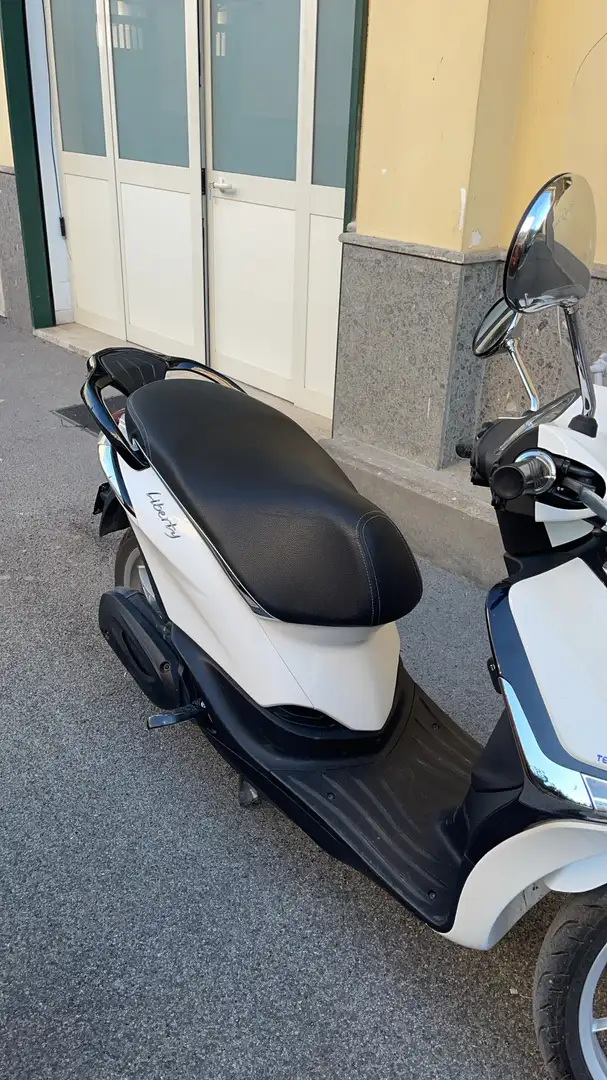Piaggio Liberty 50 sport Blanco - 2