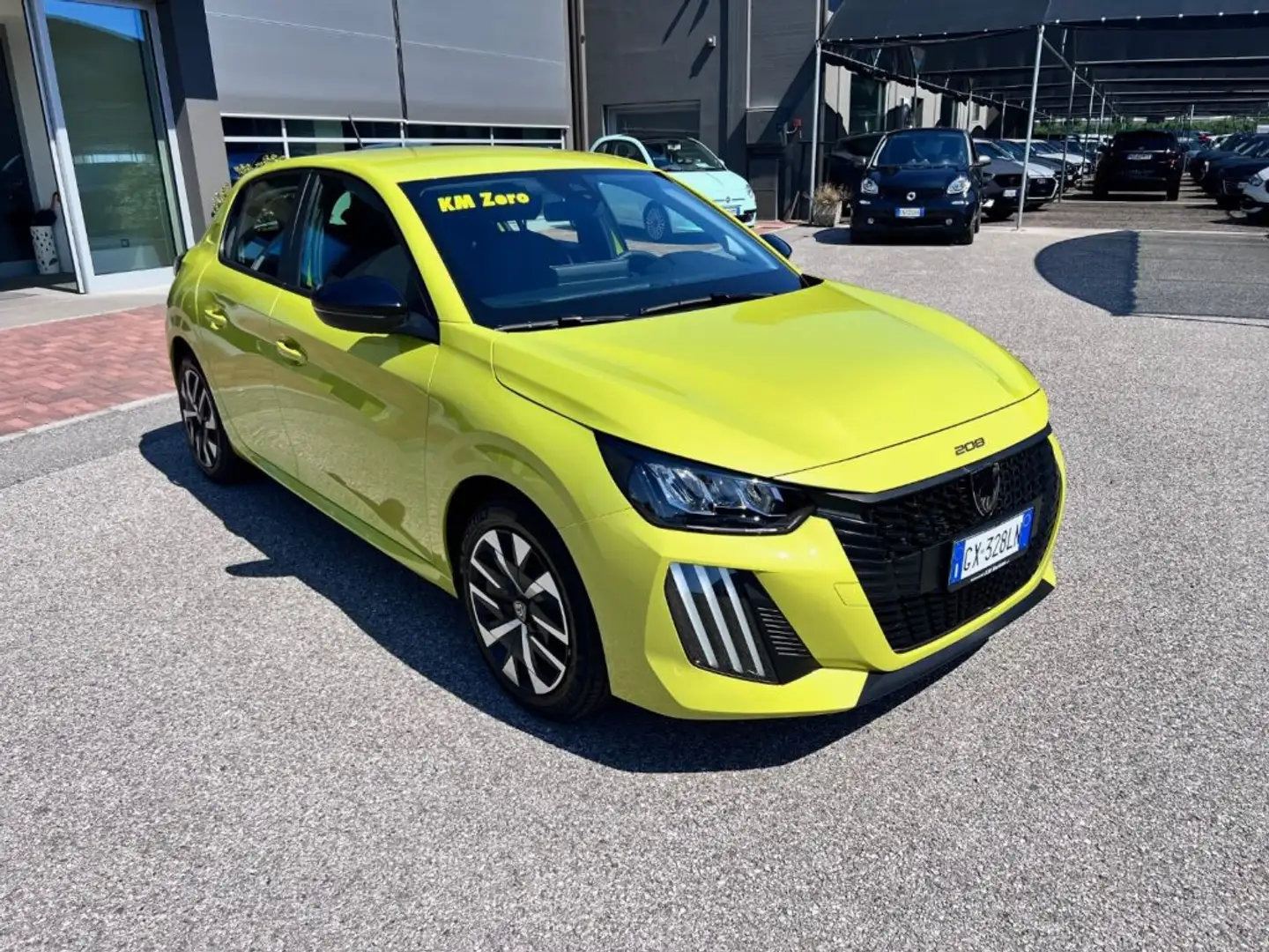 Peugeot 208 PureTech 75 Stop&Start 5 porte Style Giallo - 2