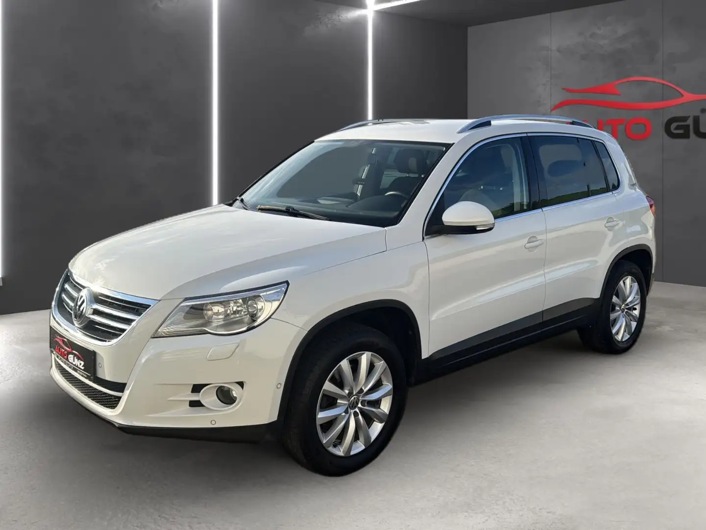 Volkswagen Tiguan Team 4Motion 2.0 TDI *Navi-BiXenon-AHK* Blanc - 1