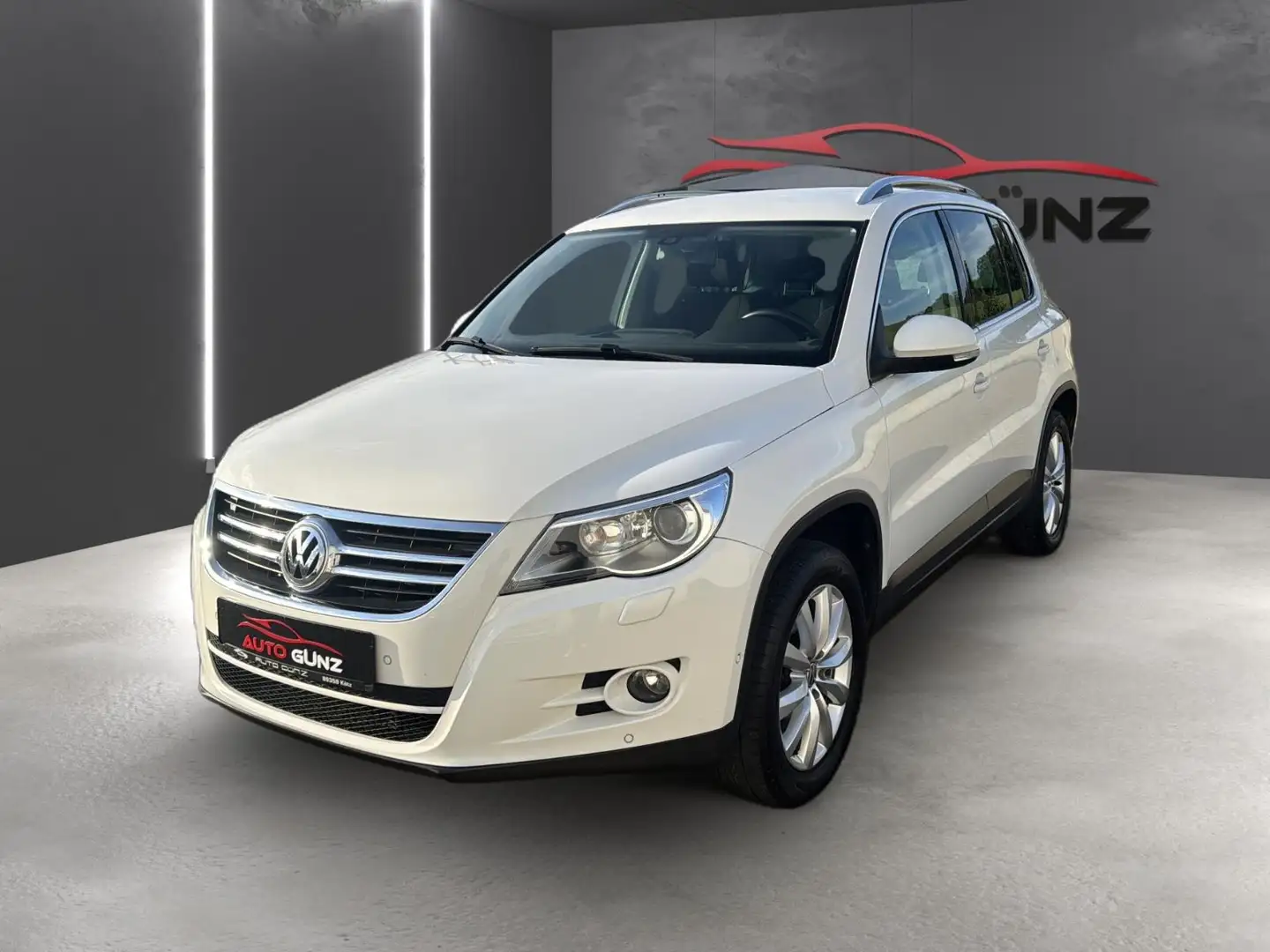 Volkswagen Tiguan Team 4Motion 2.0 TDI *Navi-BiXenon-AHK* Blanc - 2