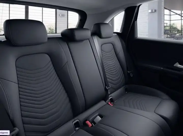 Mercedes-Benz Clase C 2022, foto 11