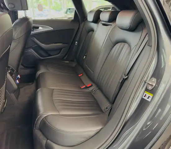 Audi A6 Avant view 12