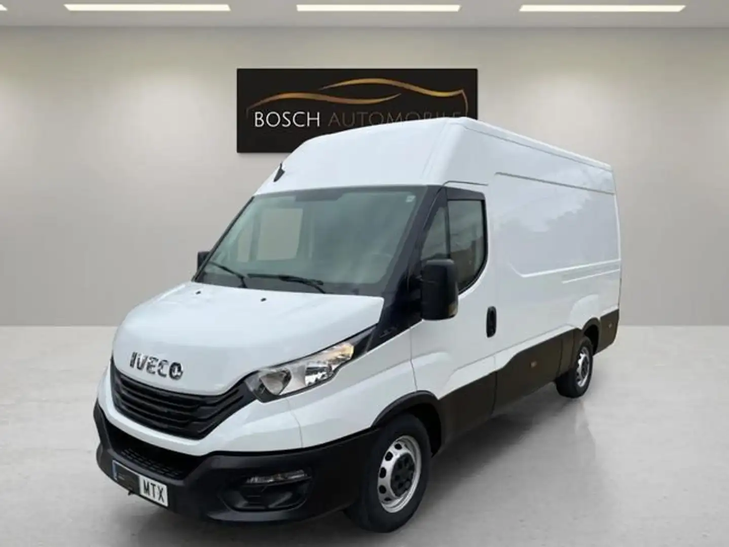 Iveco Daily 35S16 2.3 156cv L3H2 Weiß - 1