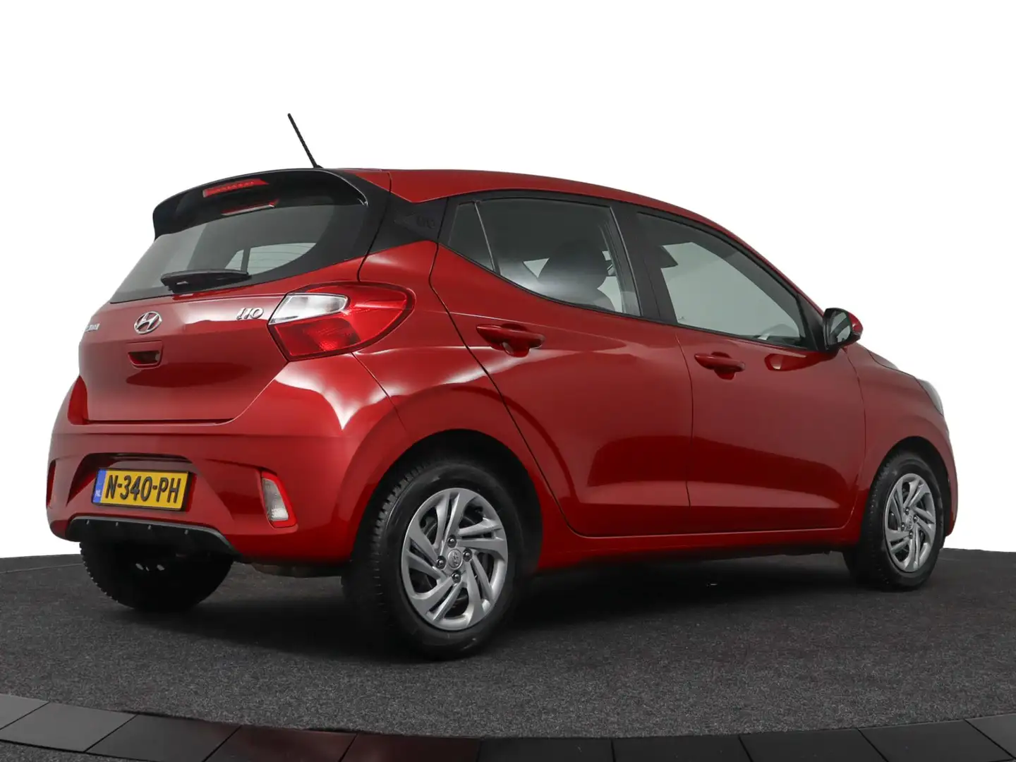 Hyundai i10 1.0 Comfort-Airco/DAB/Cruise Controle/Apple/Androi Rood - 2