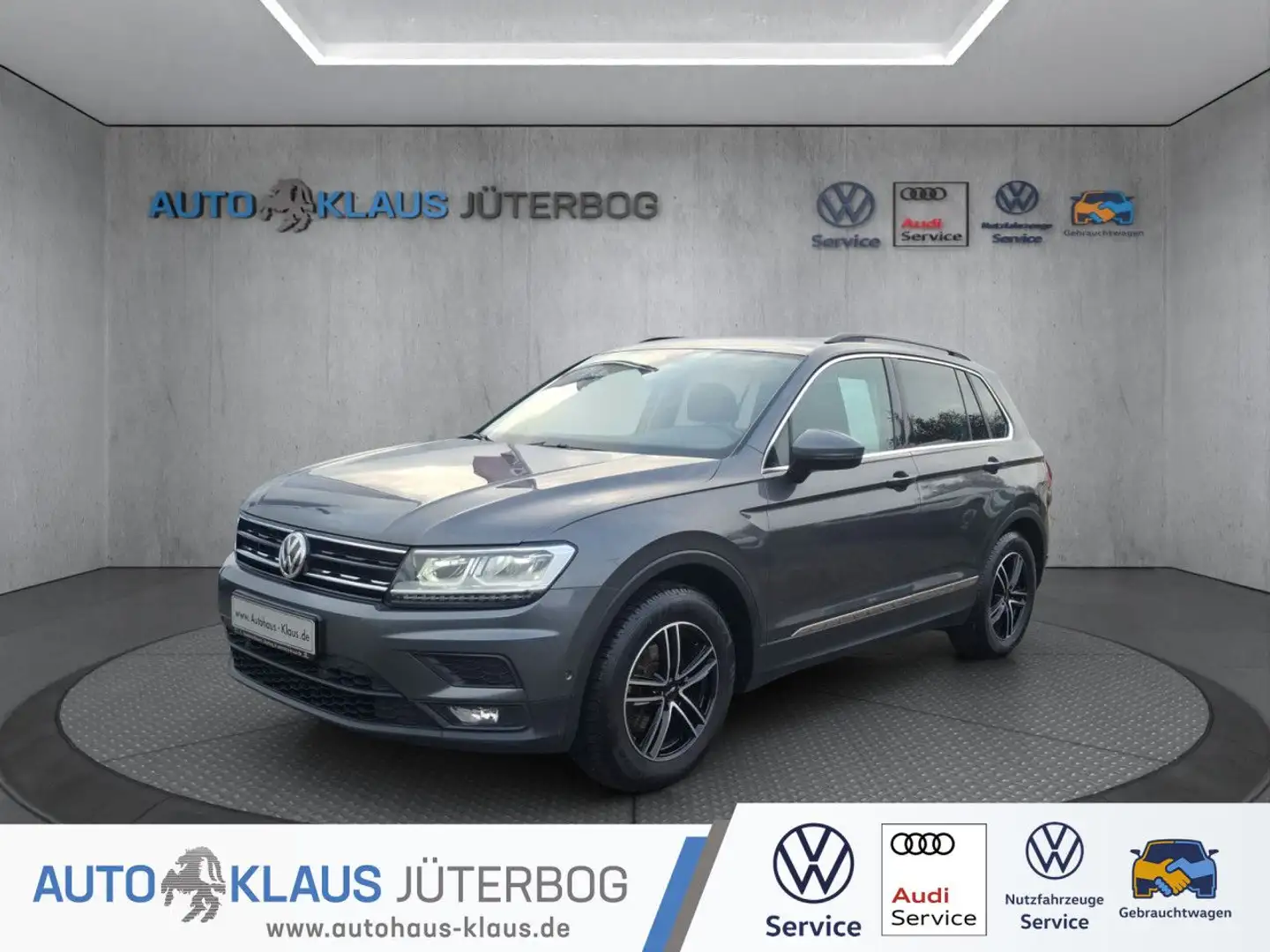 Volkswagen Tiguan 1.5 TSI Comfortline Automatik,AHK,Park Navi Silber - 1