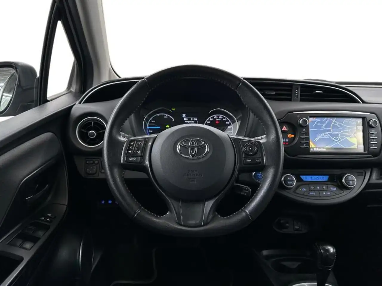 Toyota Yaris 99hp HEV Y20 GPS camera, миниатюра 8