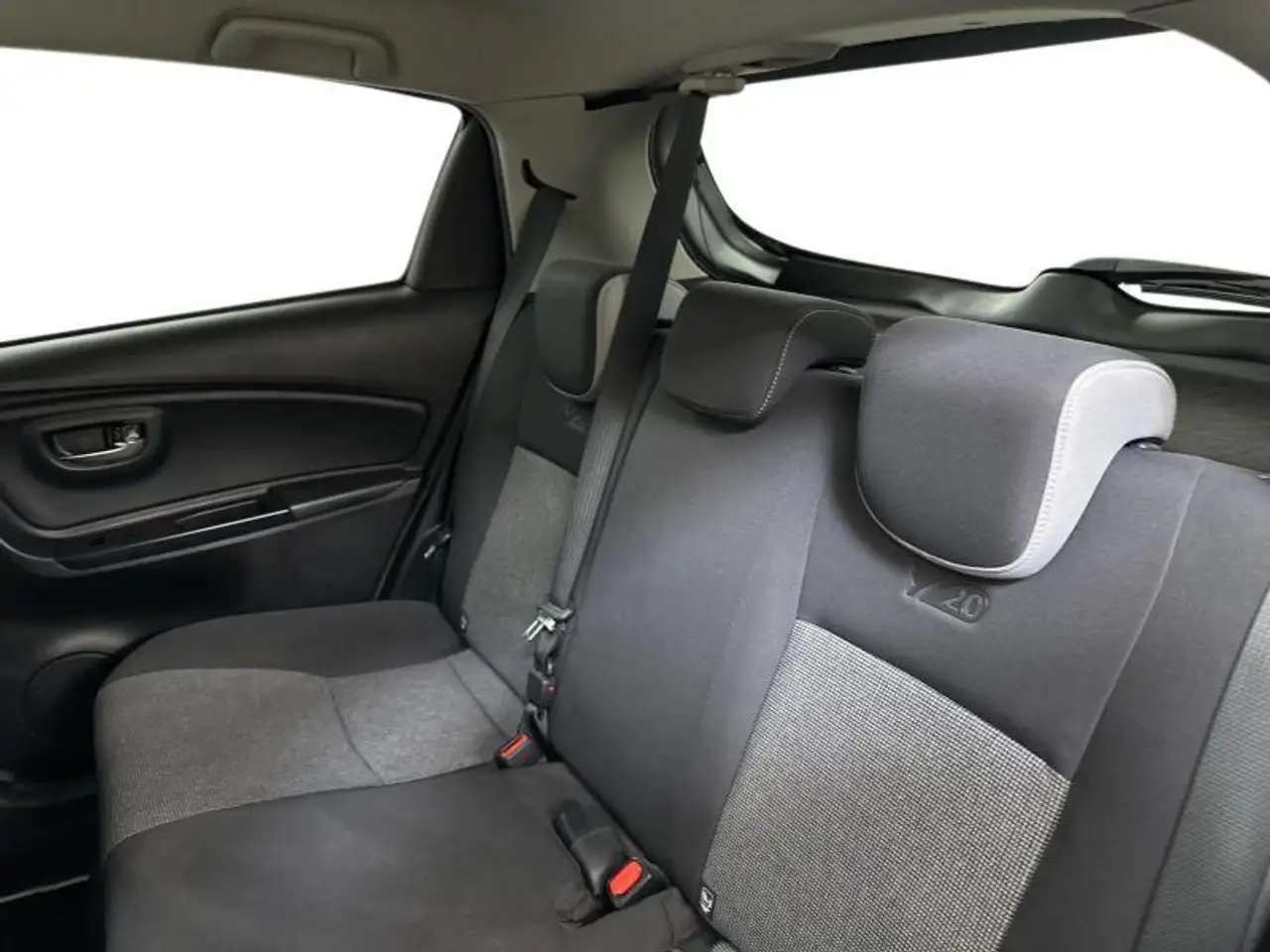 Toyota Yaris 99hp HEV Y20 GPS camera, миниатюра 10