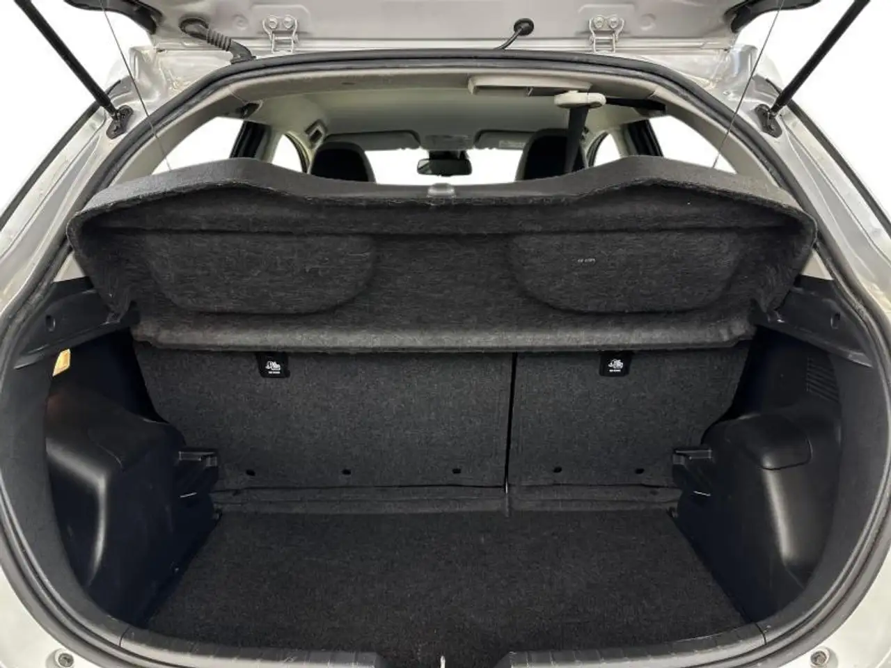 Toyota Yaris 99hp HEV Y20 GPS camera, миниатюра 9