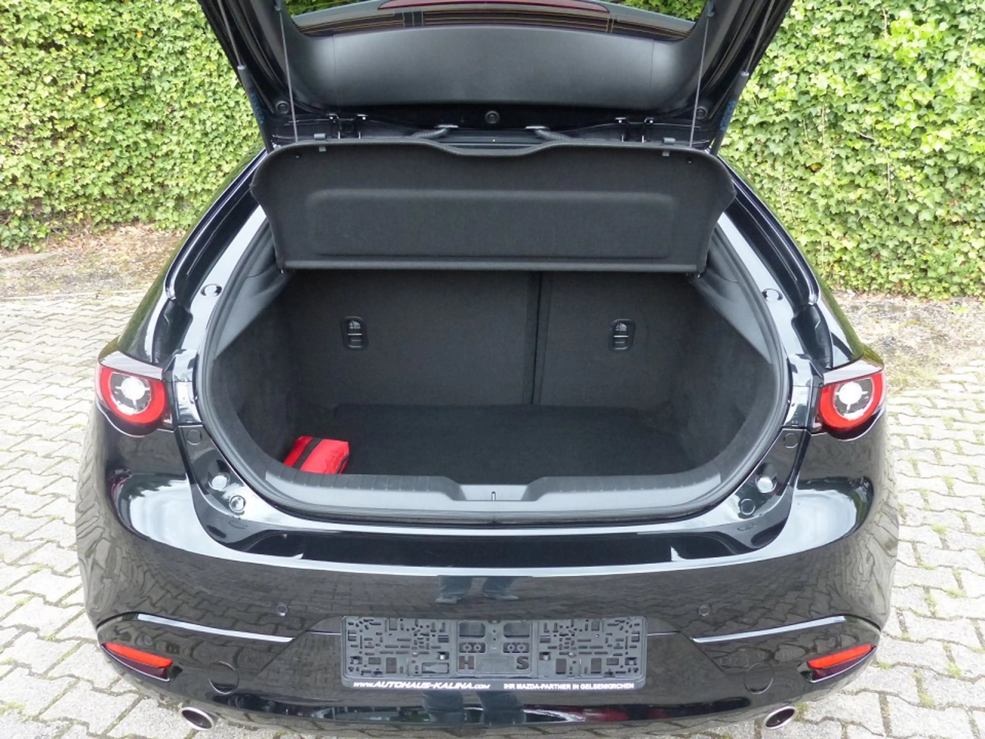 Mazda 3 2.5L e-SKYACTIV G 140ps 6AT FWD Exclusive-Line + G — photo 8