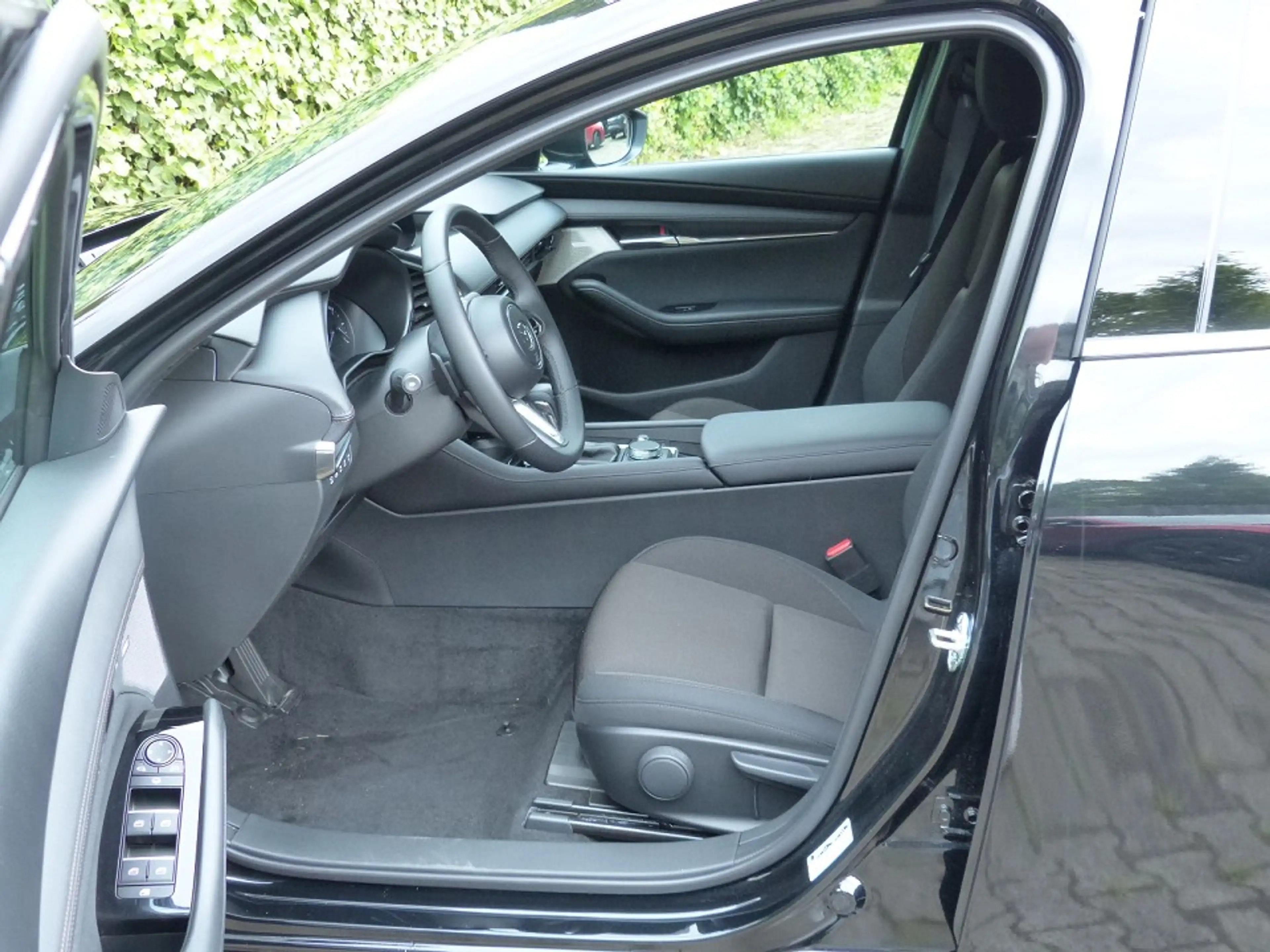 Mazda 3 2.5L e-SKYACTIV G 140ps 6AT FWD Exclusive-Line + G — photo 10
