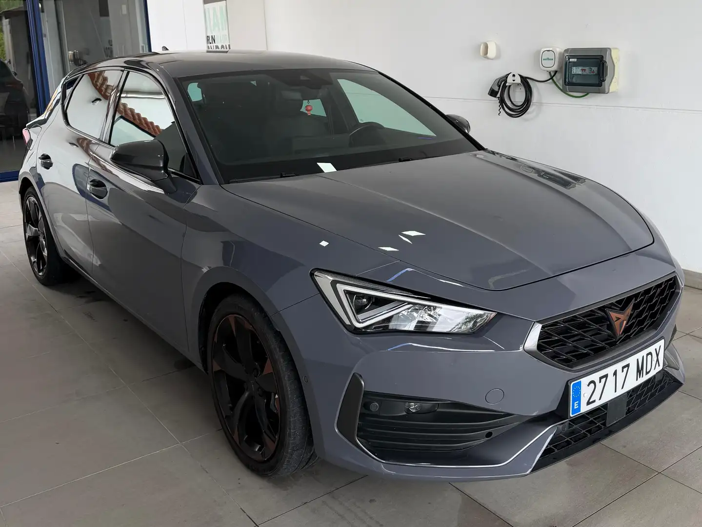 CUPRA Leon León 1.5 ETSI DSG 110Kw Gris - 1