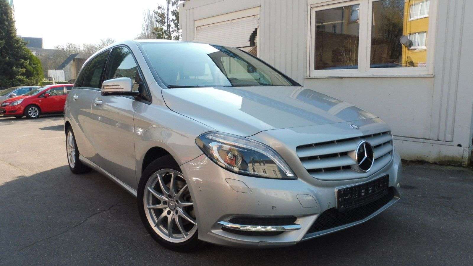 Second hand Mercedes Benz B-Class 200