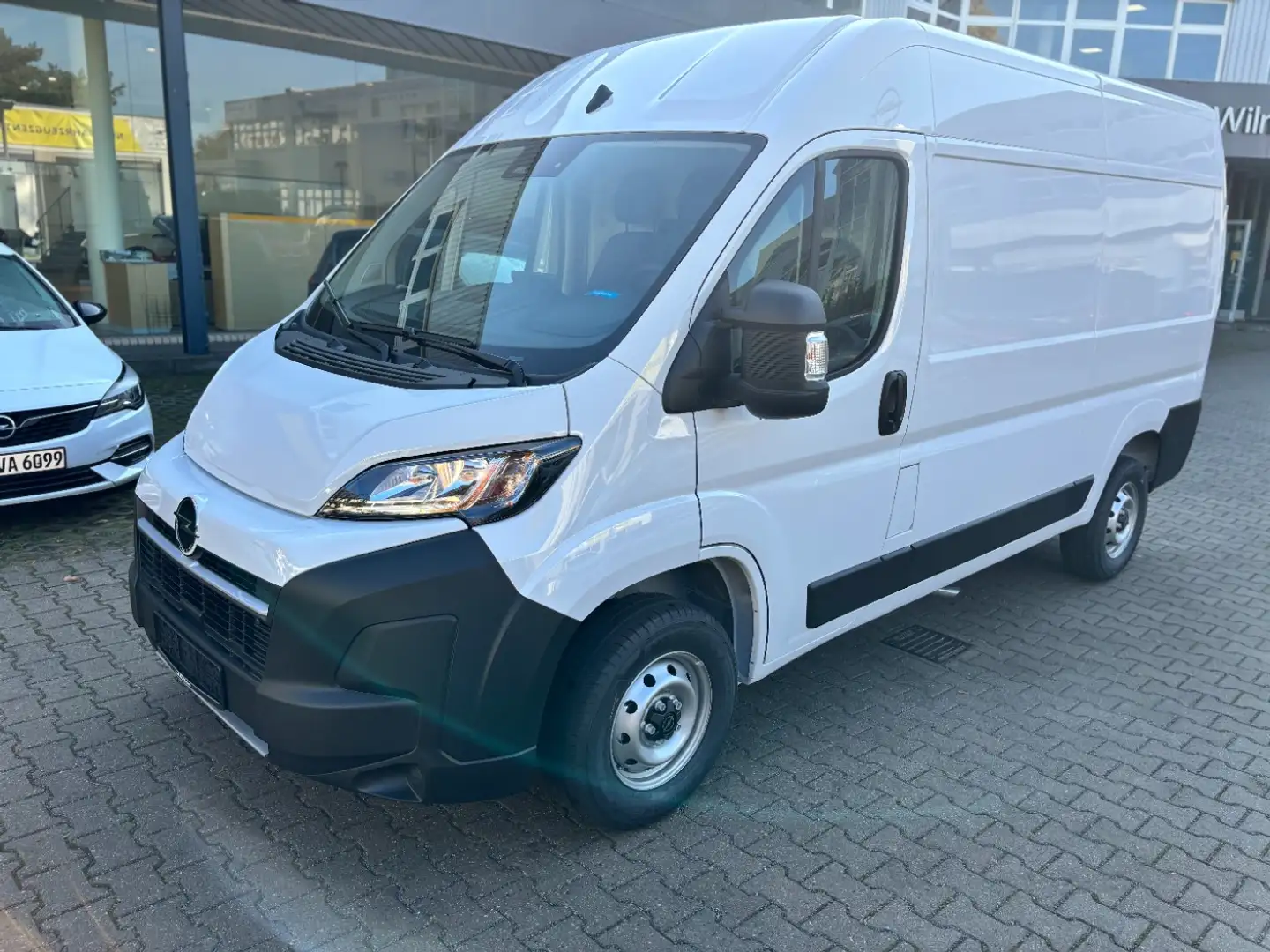 Opel Movano L2H2 für 23.990,-€ NETTO Weiß - 2